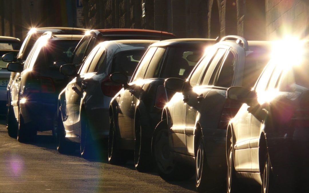 Vuokraa yhteiskäyttöauto ja pysäköi ilmaiseksi