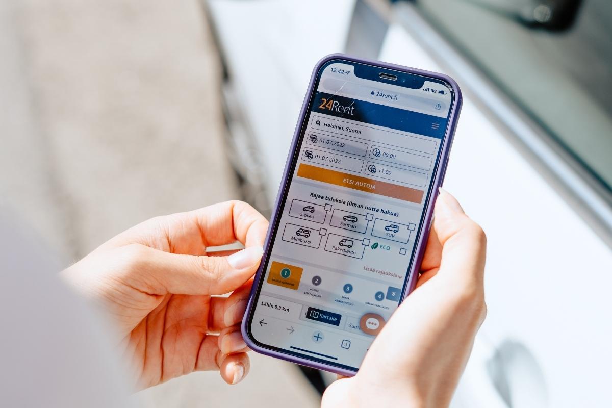 Sähköauto leasingin varauksen voi aloittaa kätevästi omalla puhelimella