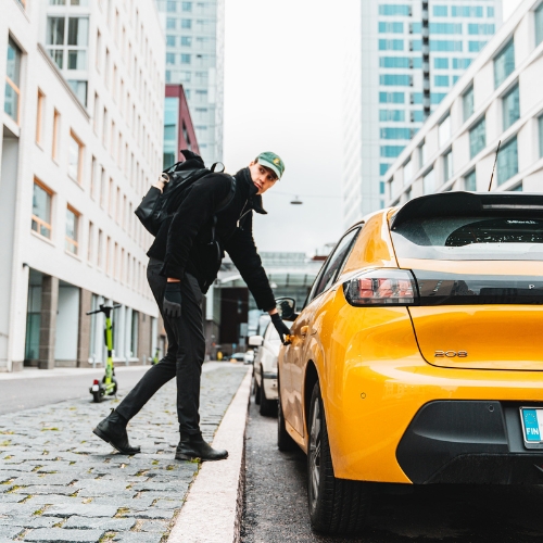 Yhteiskäyttöauto taloyhtiöön - 24Rent Yhteiskäyttöauto taloyhtiöön - 24Rent