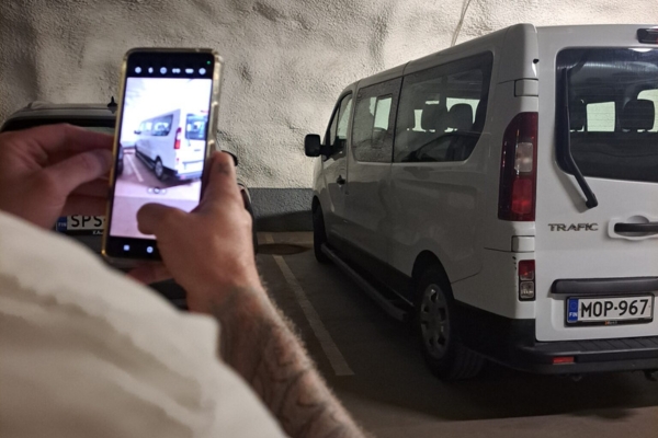 24Rent pikkubussi käyttöön kätevästi