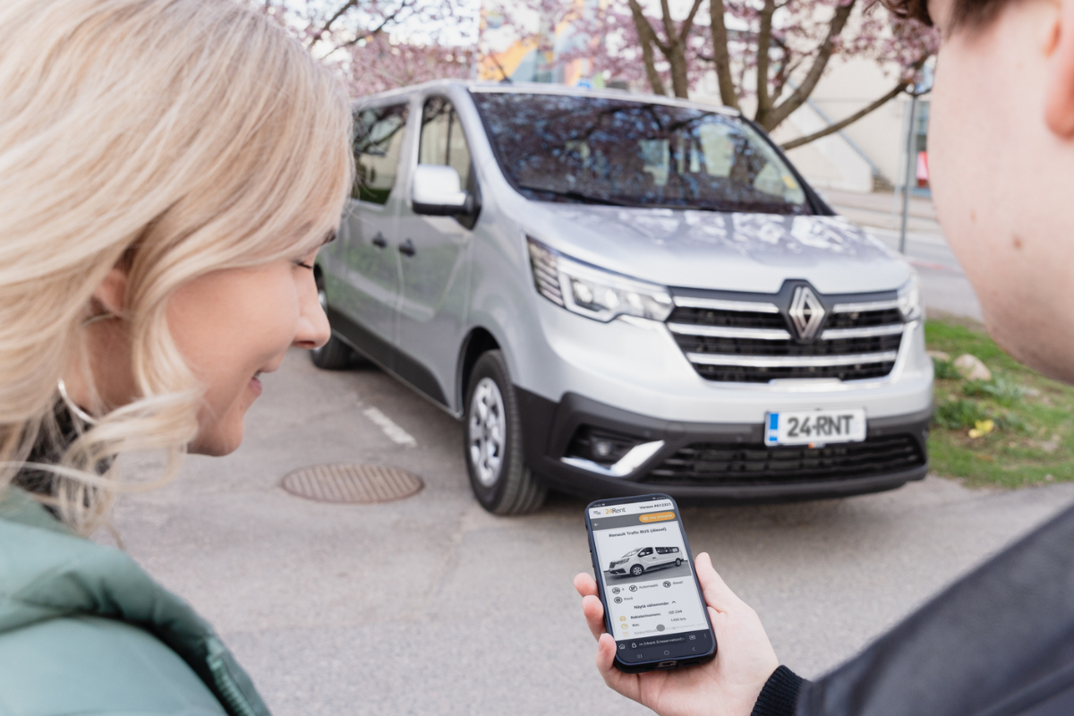 Minibussin vuokraaminen Tampereella 24Rentin puhelinsovelluksella